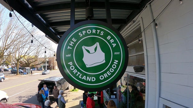 the-sports-bra-sign.jpg 