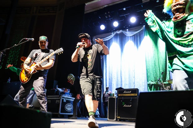 Infectious Grooves play the UC Theatre 